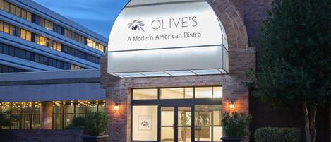 Breakfast, lunch and dinner served