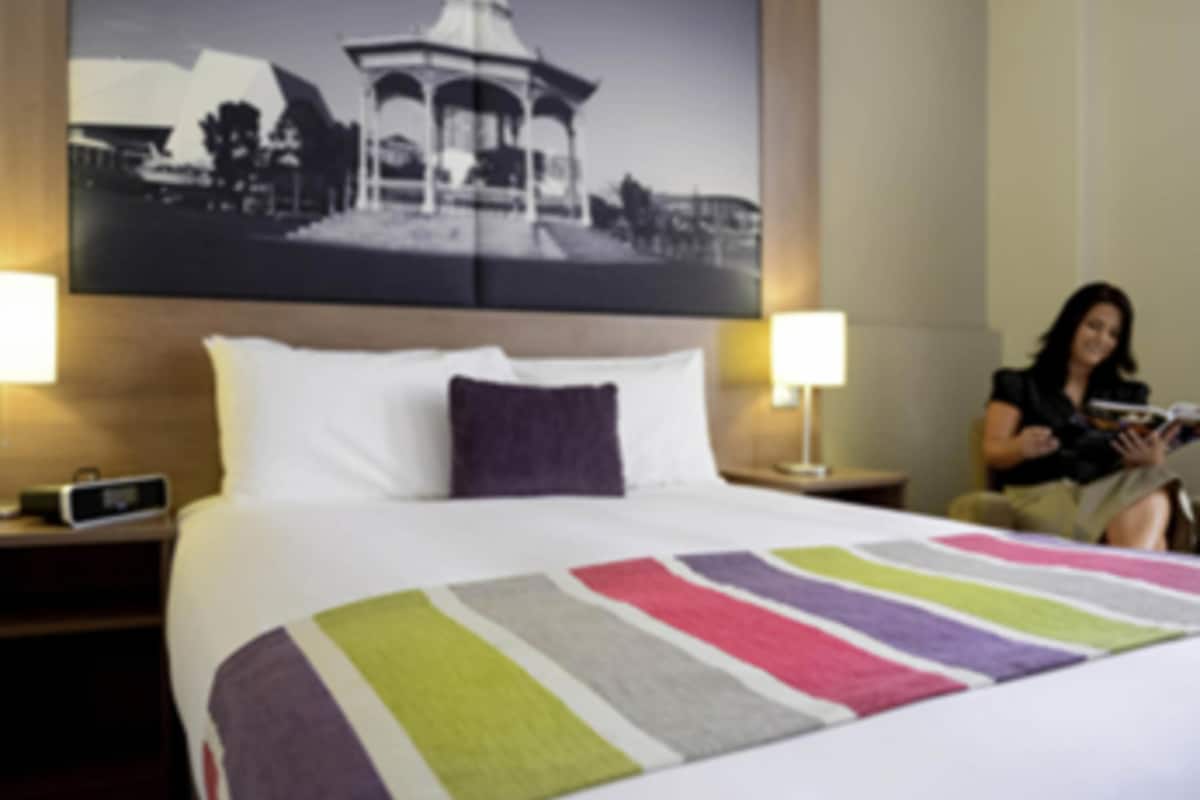 Chambre supérieure, 1 grand lit | Bureau, espace de travail pour ordinateurs portables