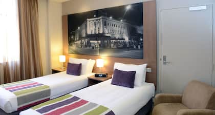 Grosvenor Hotel Adelaide by Accor