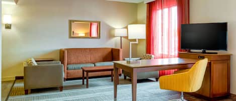 1 King Bed Studio Suite w/Sofabed