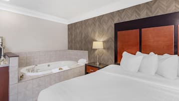 Suite, 1 King Bed, Non Smoking, Jetted Tub | Premium bedding, pillowtop beds, desk, laptop workspace