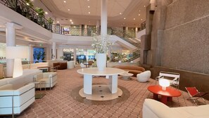 Lobby - Oxford Palace Hotel And Galleria (Los Angeles)