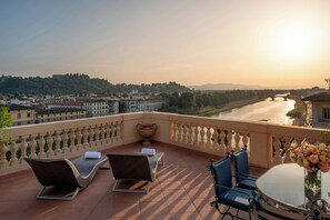 Presidential Suite, 1 King Bed, Terrace, River View - The Excelsior, a Luxury Collection Hotel, Florence (Florence)