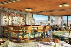 2 bars/lounges, lobby lounge