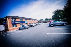 Self parking (EUR 10 per night)