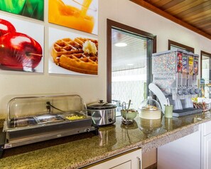 Free daily continental breakfast