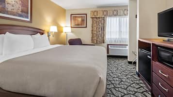 Standard Room, 1 Queen Bed, Non Smoking | Desk, blackout drapes, iron/ironing board, free cribs/infant beds