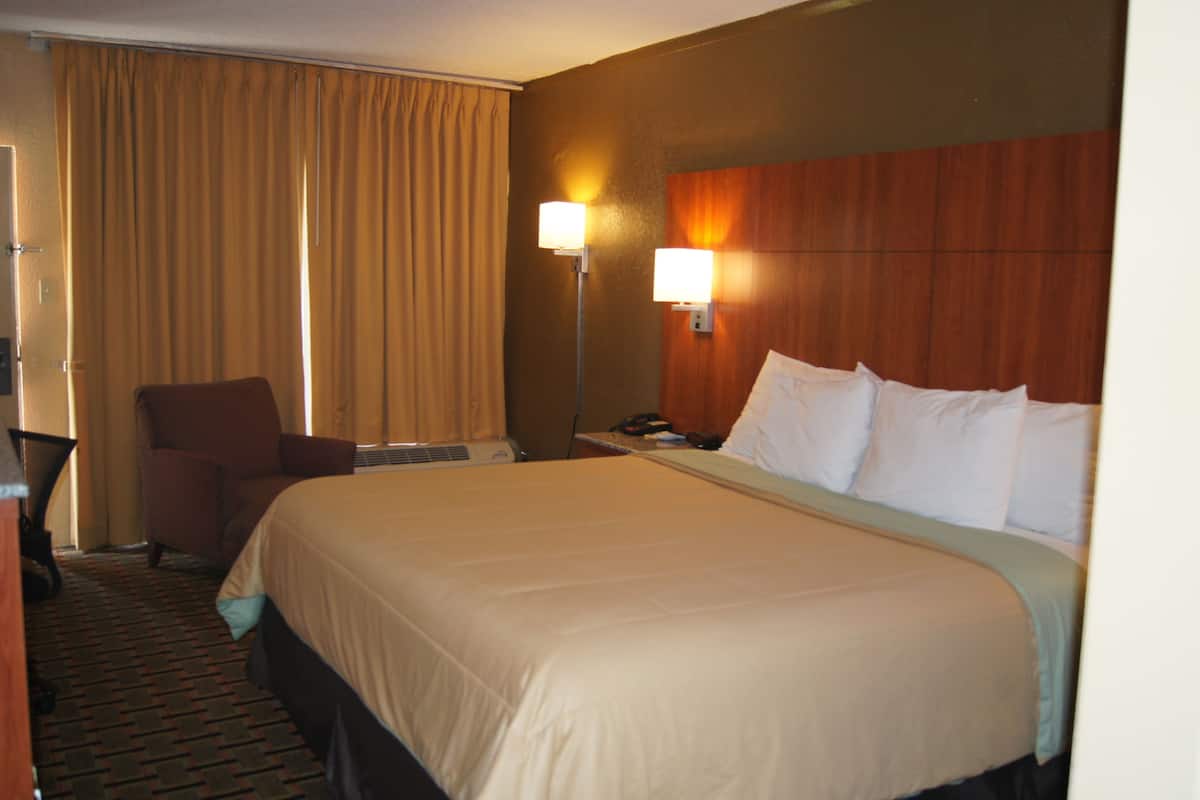 Egyptian cotton sheets, premium bedding, pillowtop beds