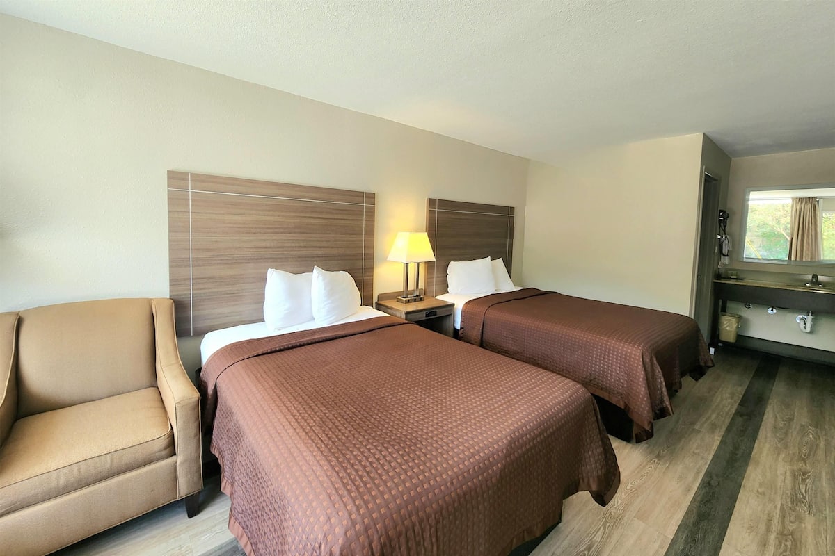 Double Room, 2 Double Beds | Iron/ironing board, free cribs/infant beds, free WiFi, bed sheets