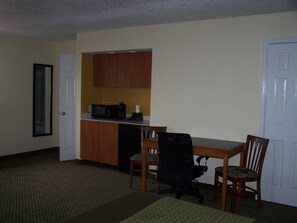 Studio Suite, 2 Double Beds, Non Smoking | Desk, iron/ironing board, rollaway beds, free WiFi