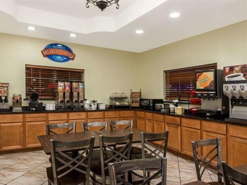 Baymont by Wyndham San Antonio Near South Texas Medical Ctr