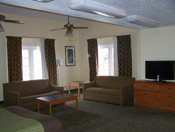 Studio Suite, 2 Double Beds, Non Smoking | Desk, iron/ironing board, rollaway beds, free WiFi - Baymont by Wyndham San Antonio Near South Texas Medical Ctr (San Antonio)