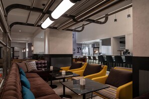 Breakfast, lunch and dinner served - Grand Hyatt Denver (Denver)