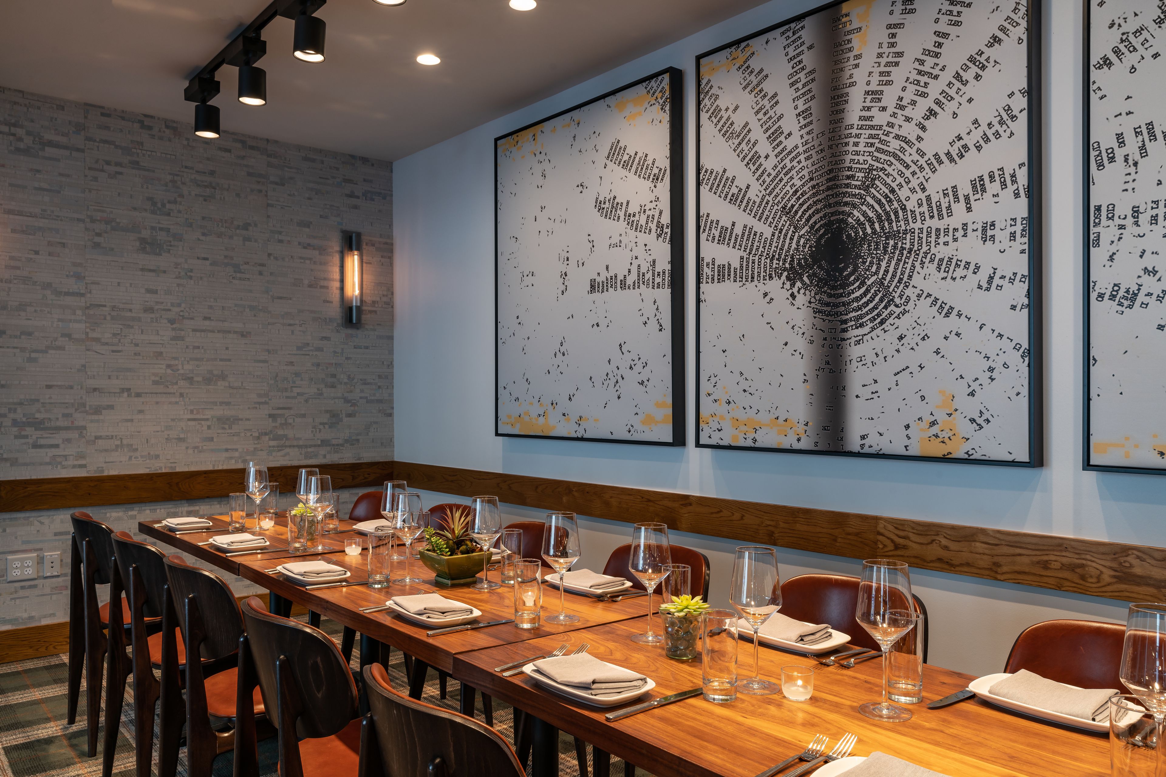 breakfast, lunch and dinner served