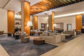 Lobby sitting area - Grand Hyatt Denver (Denver)