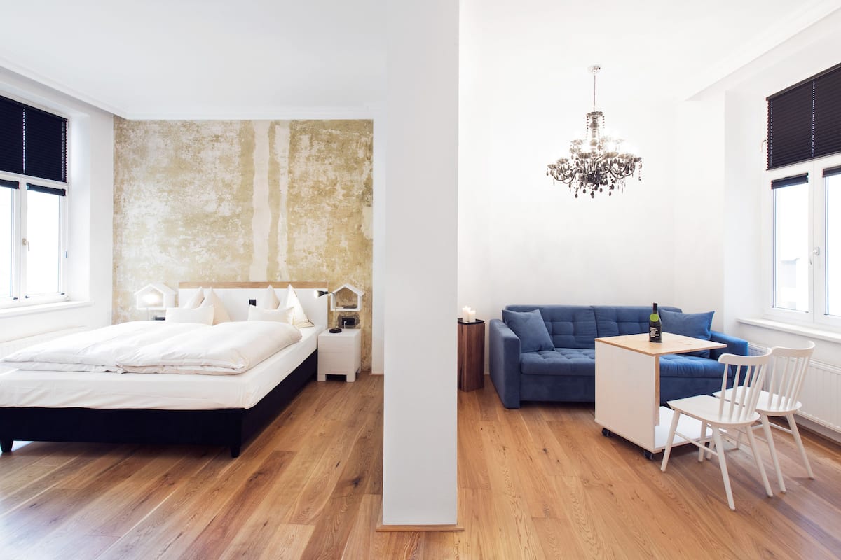 Grand kamer (Independent) | Hypoallergeen beddengoed, een minibar, een kluis op de kamer