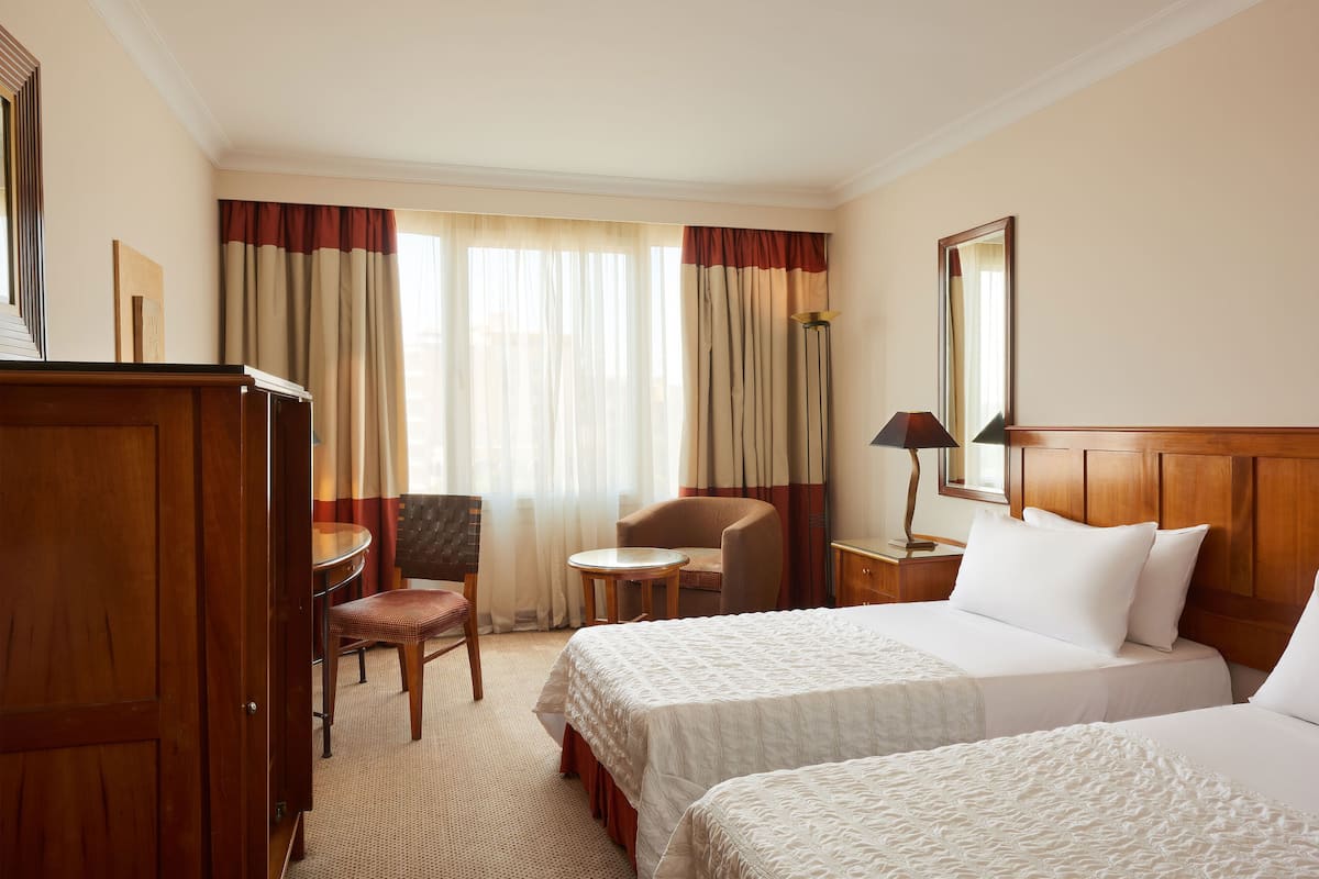 Chambre Classique, 2 lits une place, vue ville