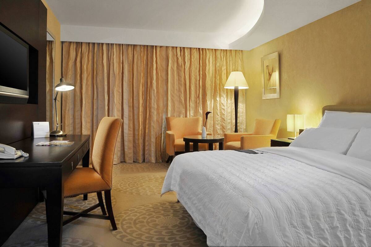 Chambre Premium, 1 très grand lit, vue ville