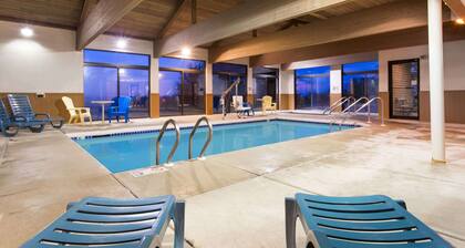 Days Inn by Wyndham Johnson Creek