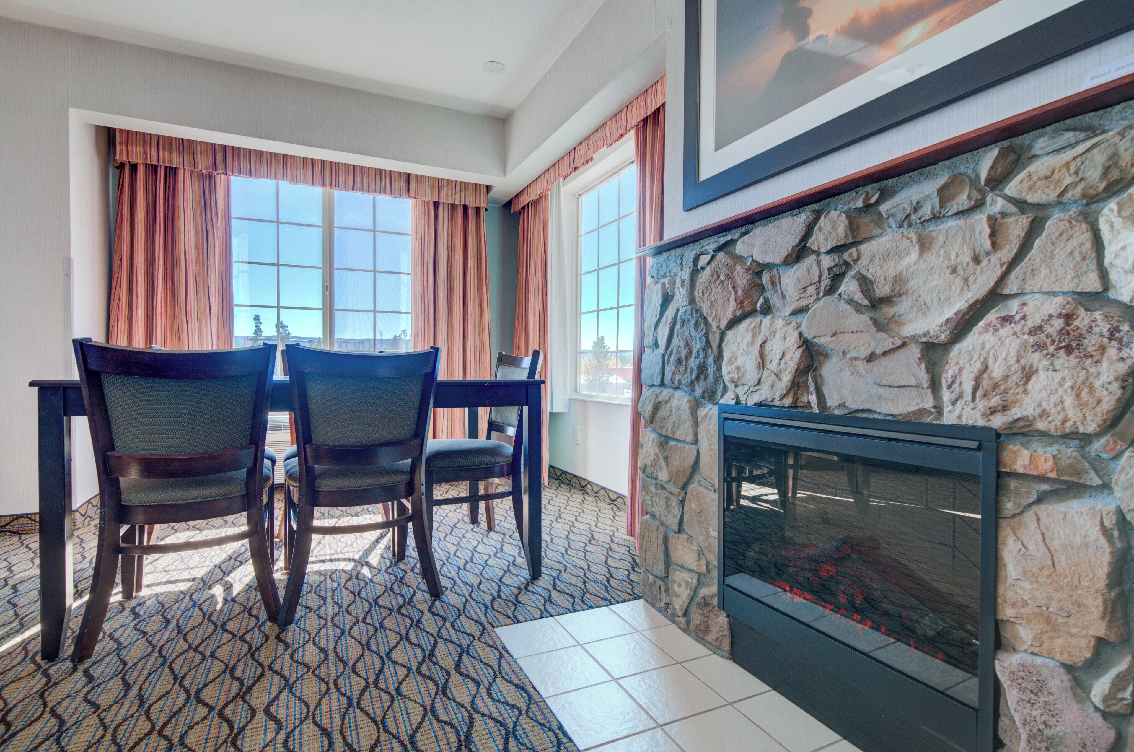 suite, 1 king bed | 1 bedroom, in-room safe, desk, iron/ironing board