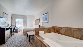 Standard Room, 1 King Bed, Jetted Tub | 1 bedroom, in-room safe, desk, iron/ironing board