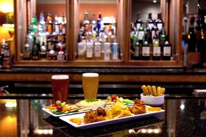 Breakfast, lunch, dinner served; American cuisine 
