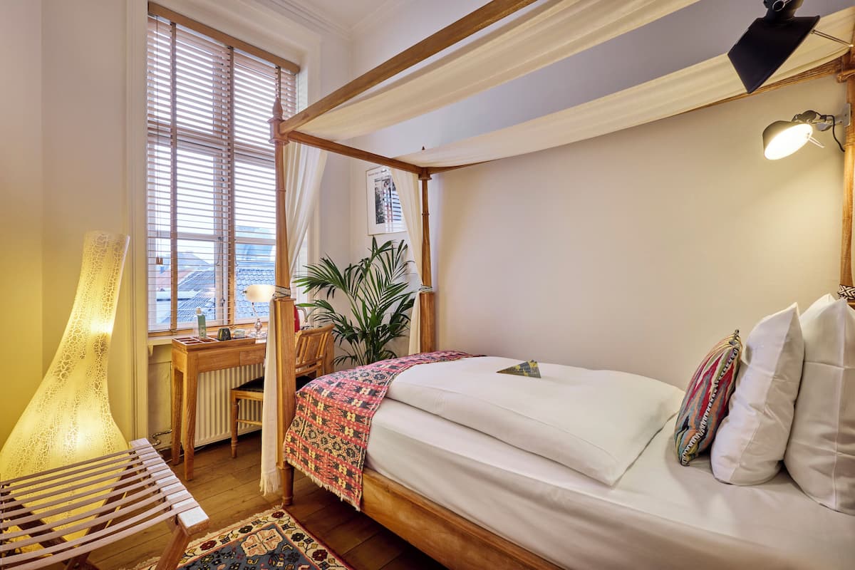 Enkelrum | Arbetsyta för laptop, gratis wi-fi och sängkläder