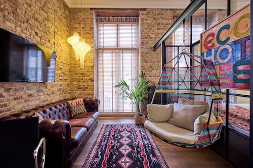 Loft | Laptop workspace, free WiFi, bed sheets