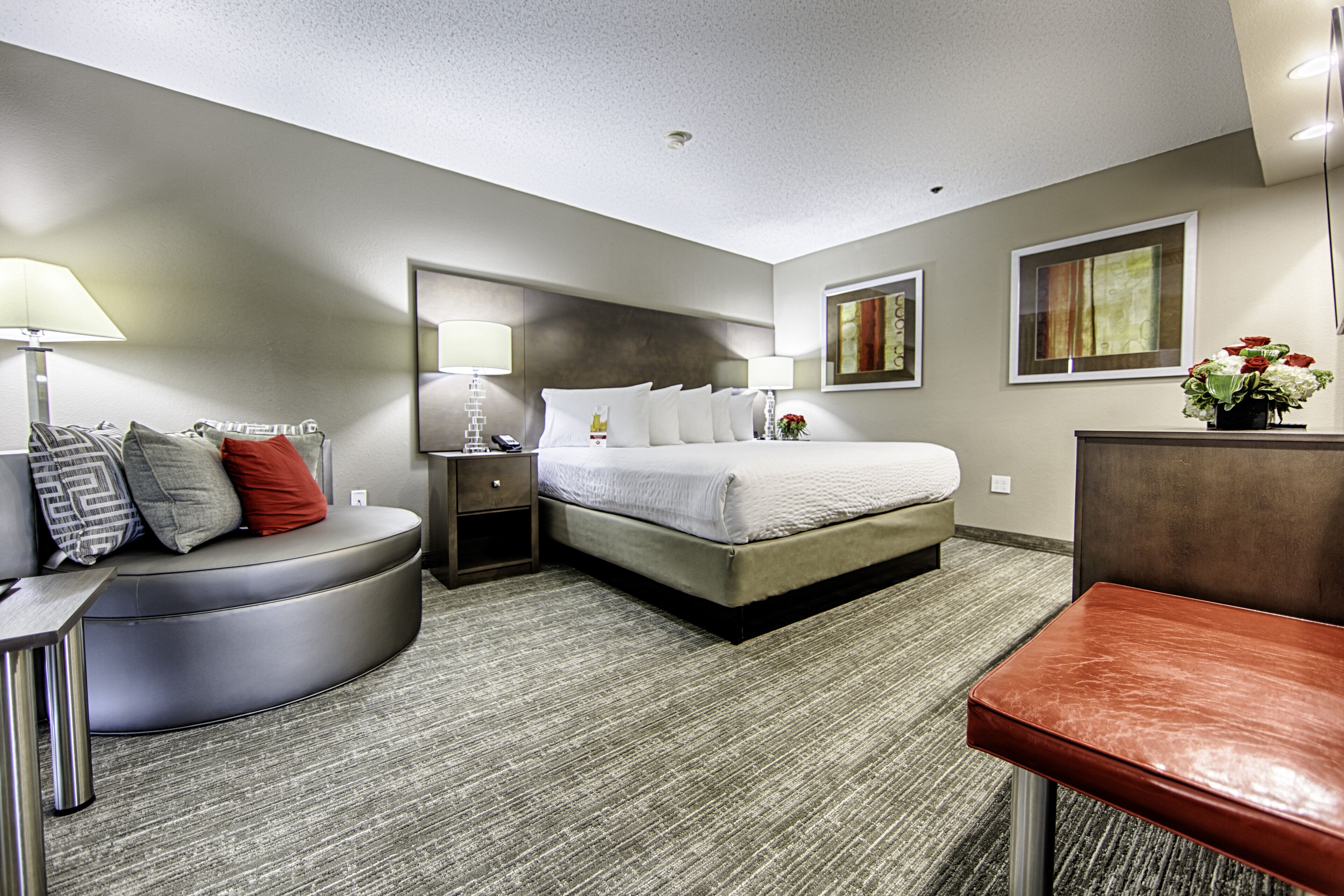 standard suite, 1 king bed | premium bedding, desk, laptop workspace, blackout curtains