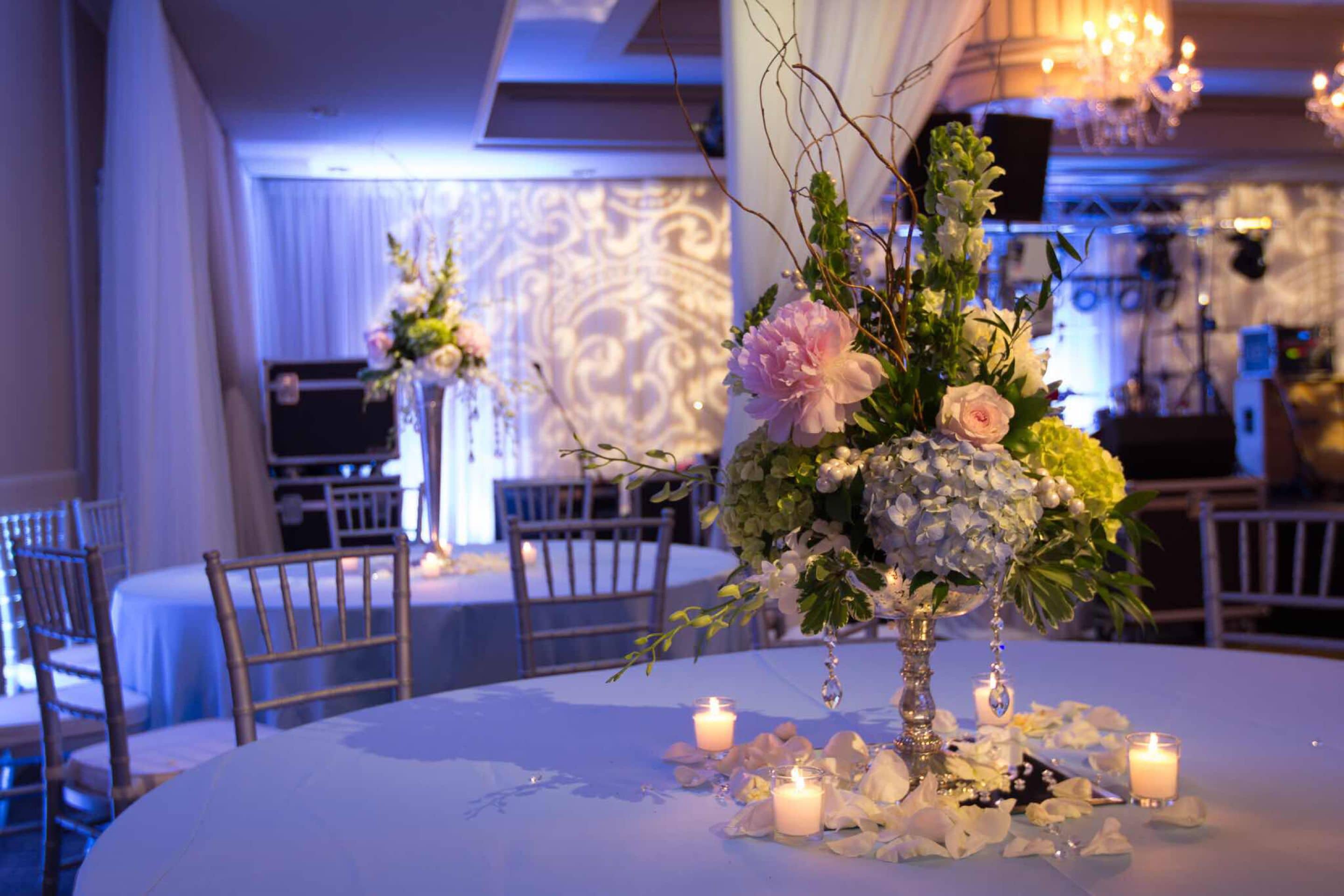 daily cooked-to-order breakfast for a fee