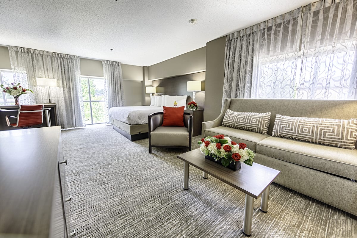 Standard-Suite, 1 King-Bett | Hochwertige Bettwaren, Schreibtisch, laptopgeeigneter Arbeitsplatz