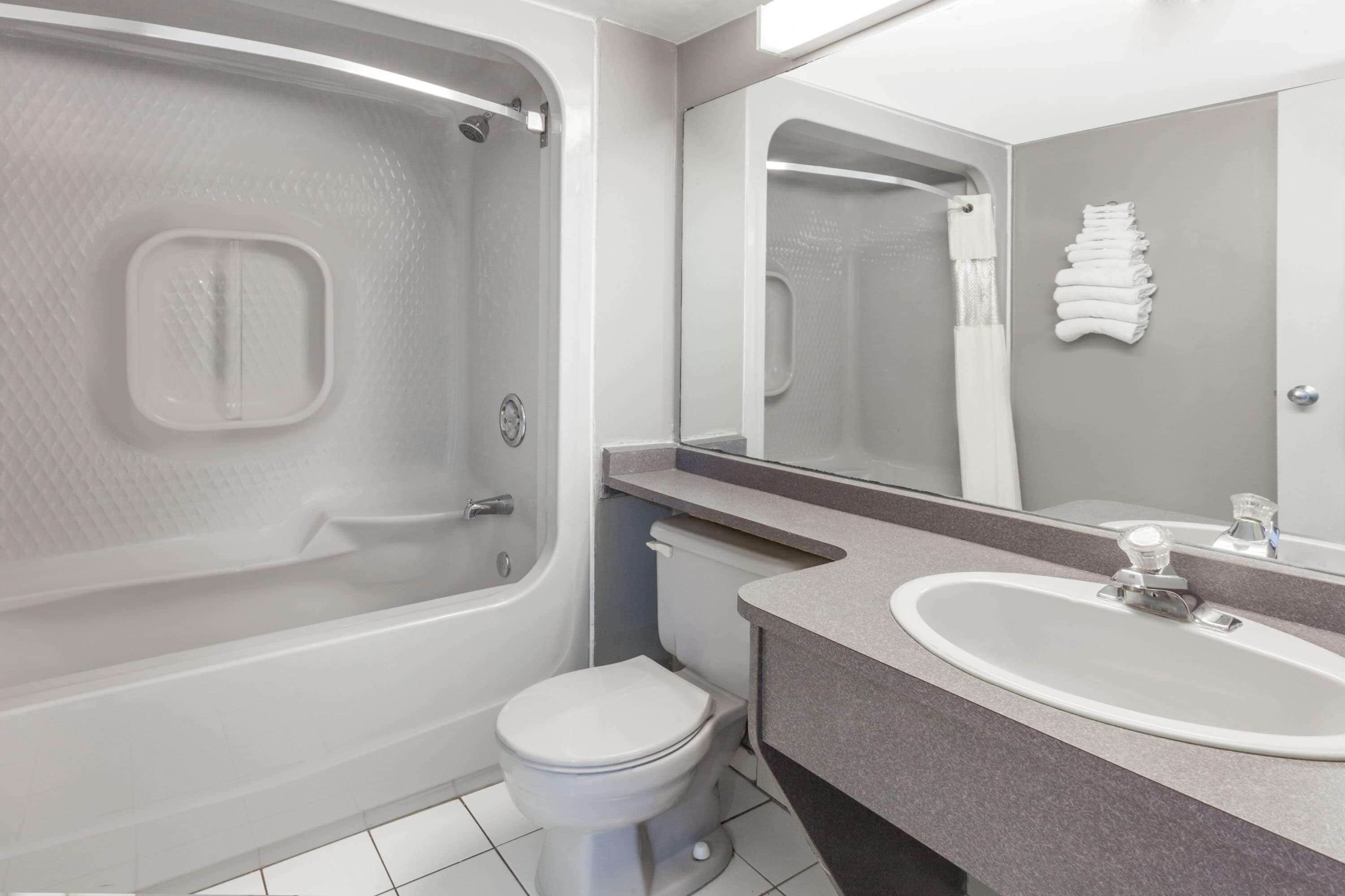 Foto - Howard Johnson by Wyndham Niagara Falls