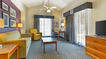 Ropa de cama de alta calidad y escritorio