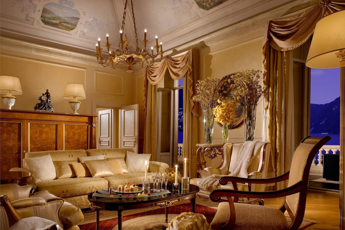 Suite, vue sur le lac (Palace) | Minibar, coffre-fort, bureau