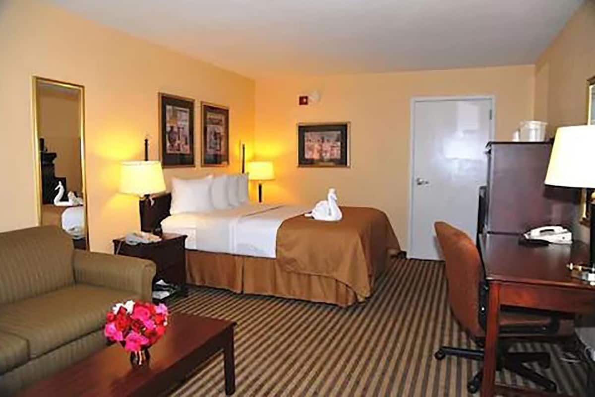 Pillow-top beds, in-room safe, individually decorated