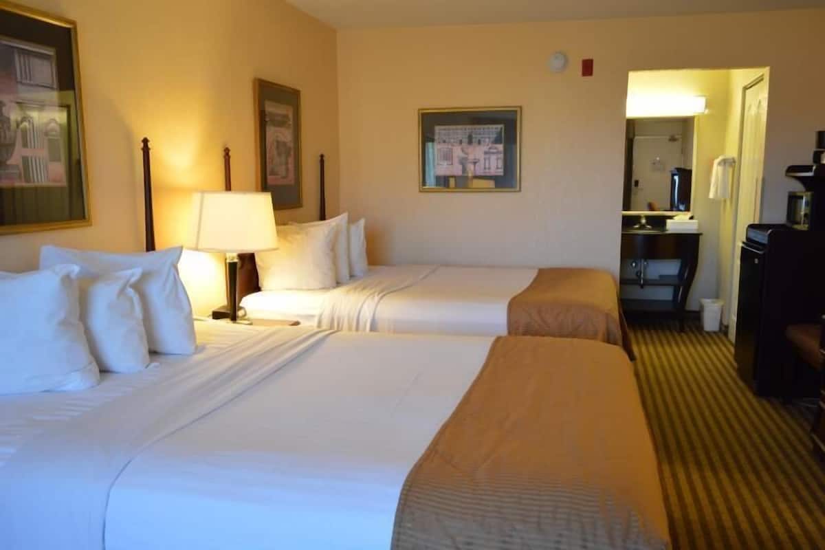 Pillowtop beds, in-room safe, individually decorated