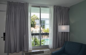Pillowtop-Betten, Zimmersafe, individuell dekoriert