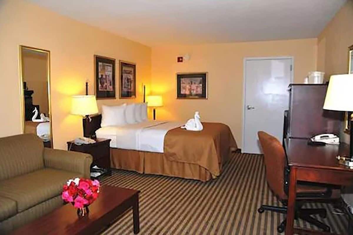 Pillowtop beds, in-room safe, individually decorated