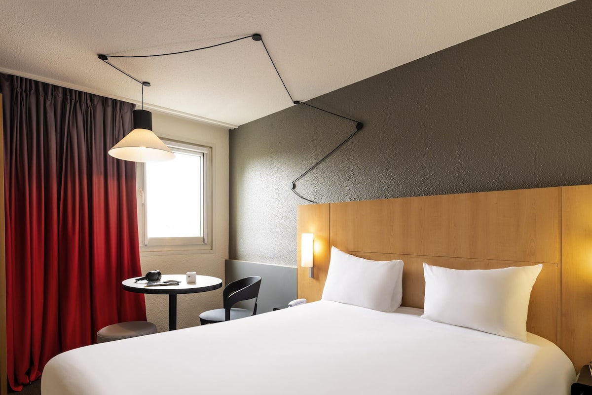 Chambre Standard, 1 lit double | Literie de qualité supérieure, bureau, rideaux occultants
