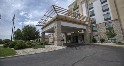 Holiday Inn Express Janesville - I-90 & US Hwy 14 by IHG