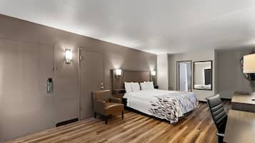 Escritorio, cortinas blackout, cunas gratuitas y wifi gratis