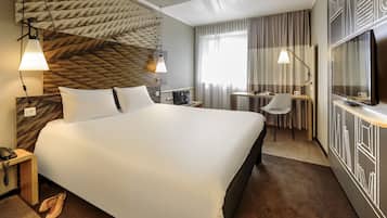 Standard Double Room, 1 Double Bed | Hypo-allergenic bedding, desk, blackout drapes, soundproofing