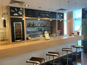 Bar (in der Unterkunft)