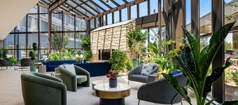 DoubleTree by Hilton Fairfield Hotel & Suites
