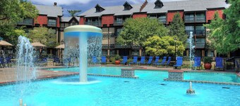Sheraton Westport Chalet Hotel St. Louis