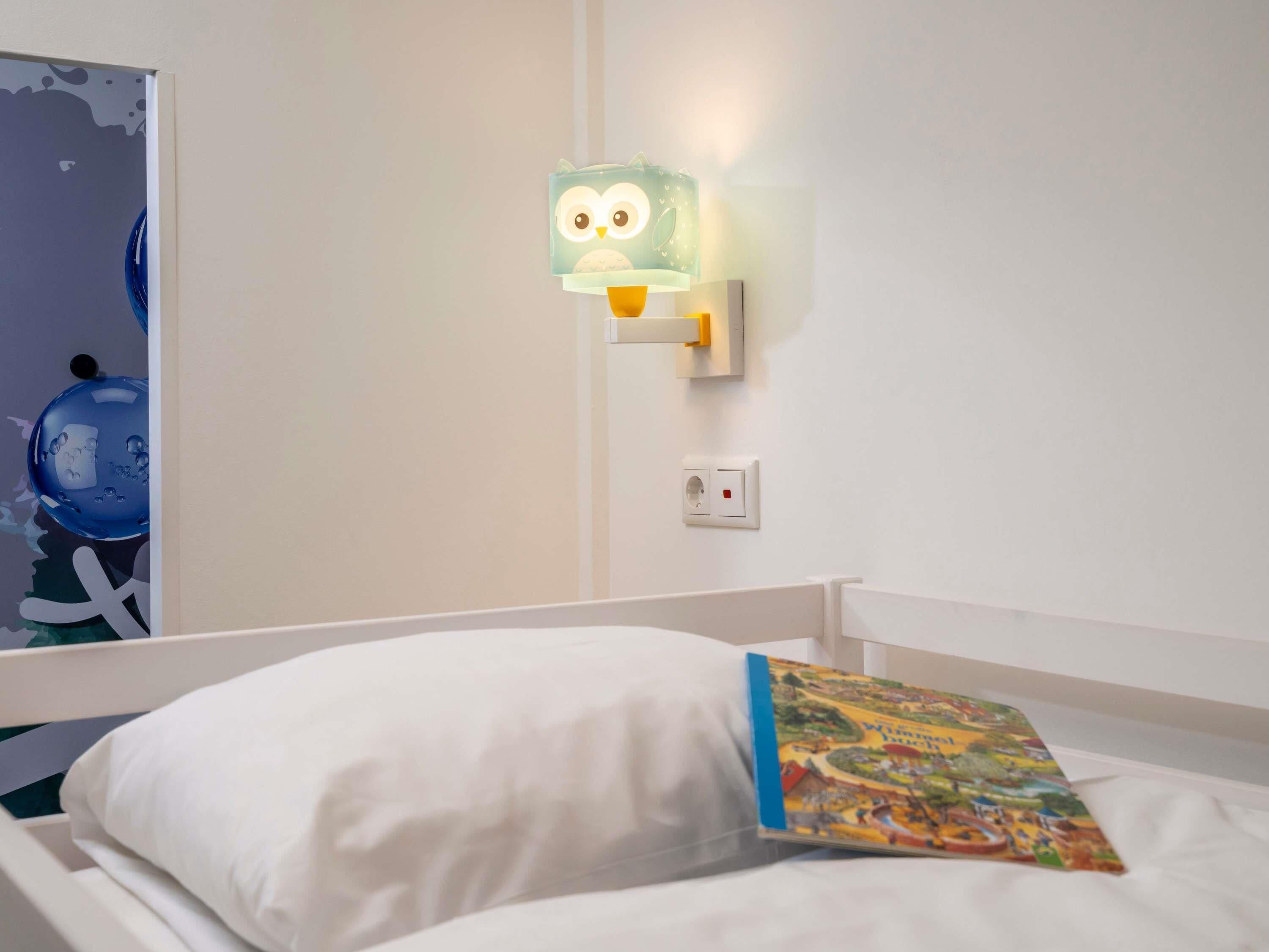 Suite estándar, 2 camas dobles, habitaciones comunicadas (Family) | Ropa de cama hipoalergénica, caja fuerte, escritorio