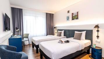 Standard Room, 2 Twin Beds | Hypo-allergenic bedding, in-room safe, desk, iron/ironing board