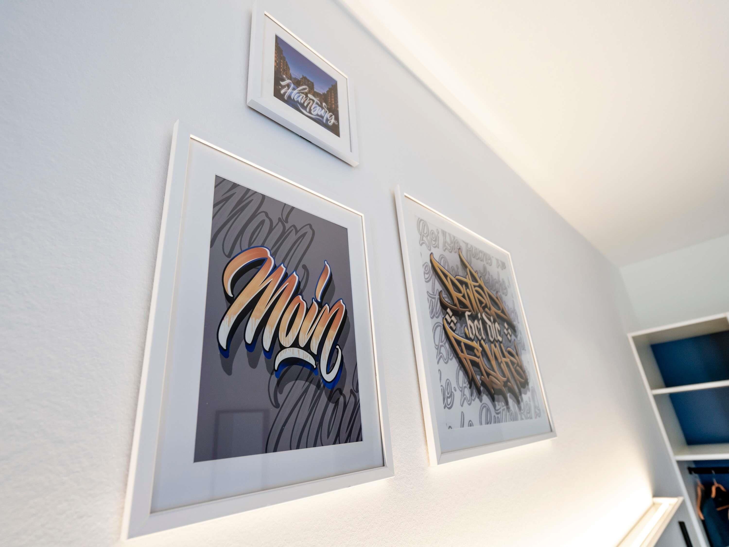 standard room, 1 queen bed | hypo-allergenic bedding, in-room safe, desk, iron/ironing board