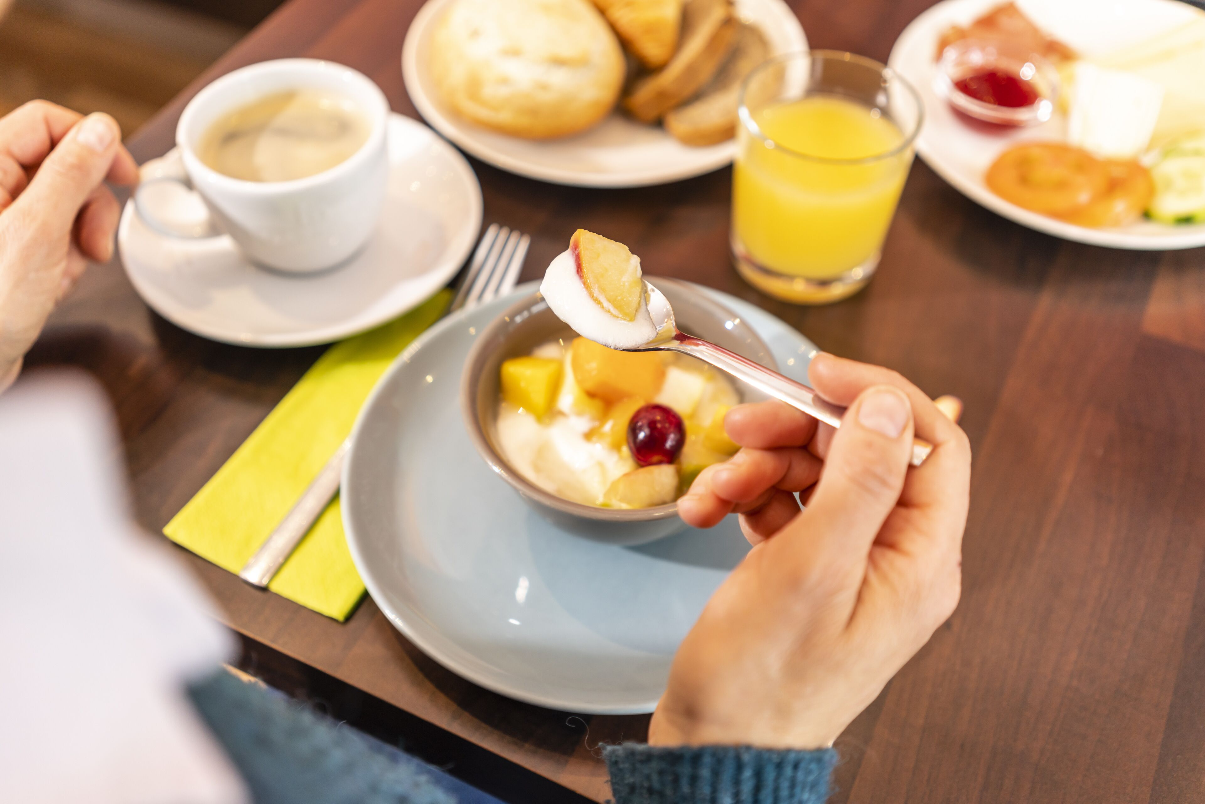 daily buffet breakfast (eur 18 per person)