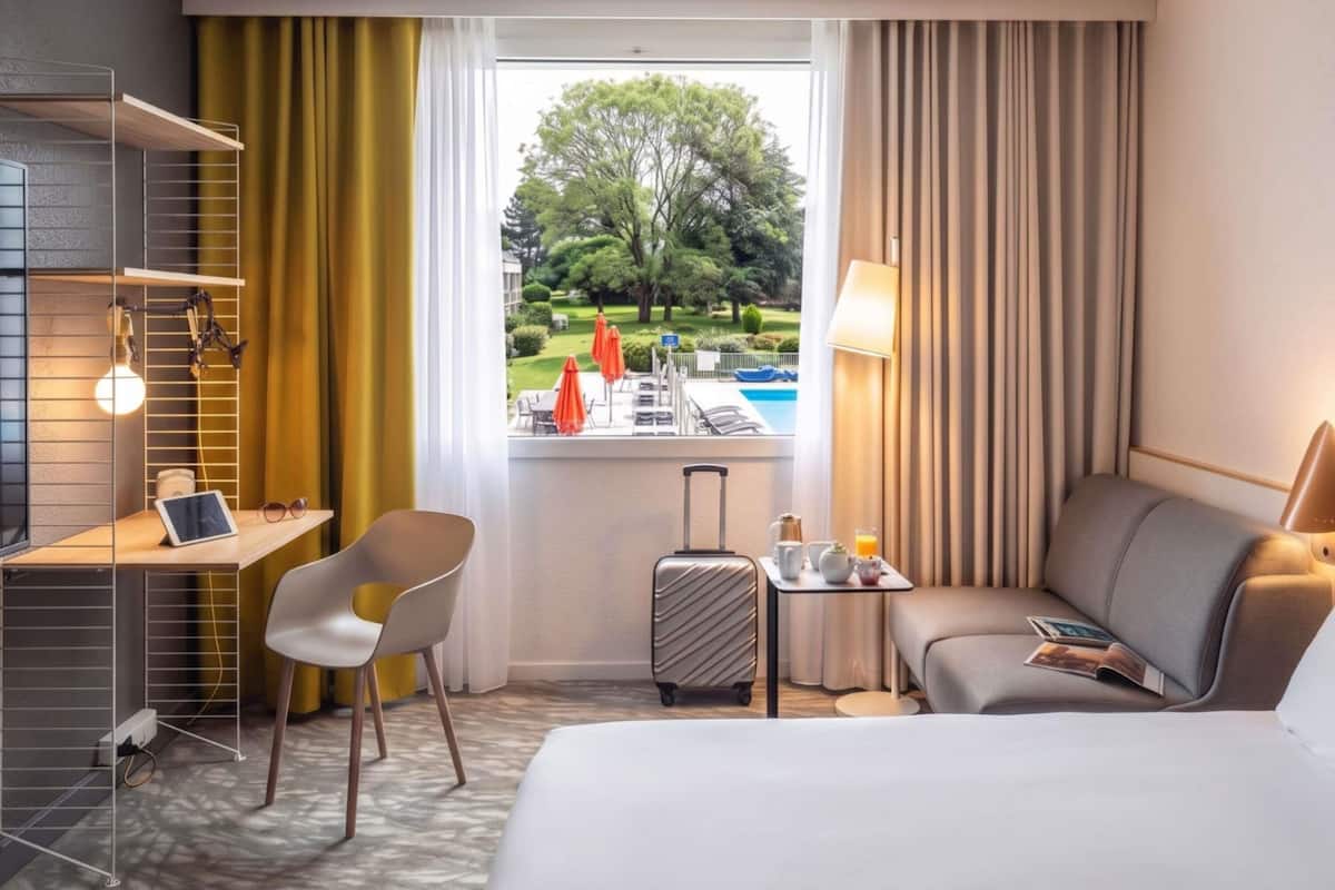 Executive Room, 1 Double Bed | Premium bedding, desk, blackout curtains, soundproofing